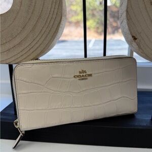Coach Ivory Croc-Embossed Wallet